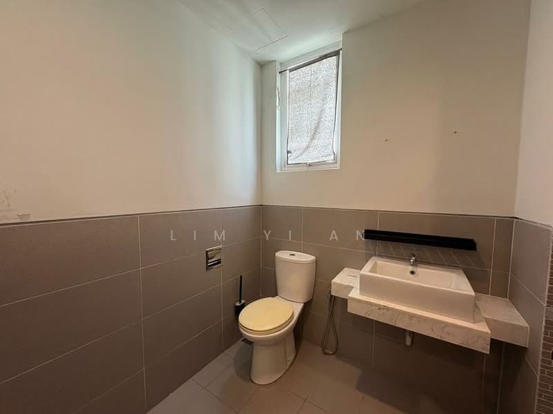 Semi-Detached House for Sale in Gelugor (Penang) - Lim Yi An - Bathroom - PropertyGuru.com.my