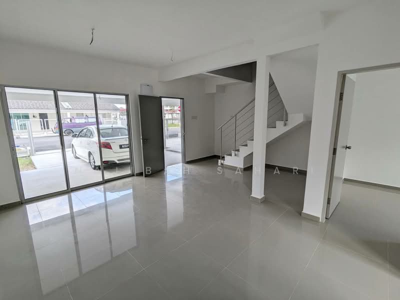 Lake Edge untuk Untuk Disewa - RM 1,500 /bulan, Mac 2026 - Living Room - PropertyGuru.com.my