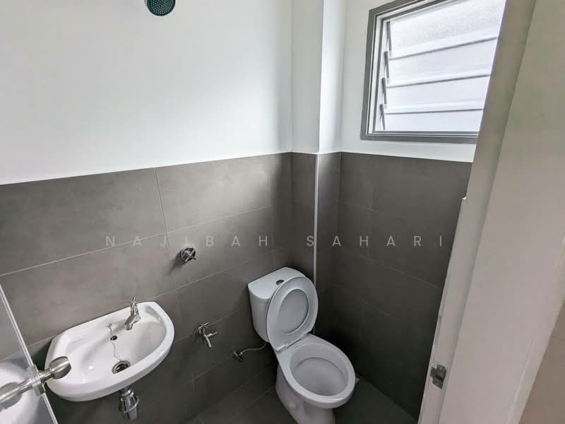 Lake Edge untuk Untuk Disewa - RM 1,500 /bulan, Mac 2026 - Bathroom - PropertyGuru.com.my