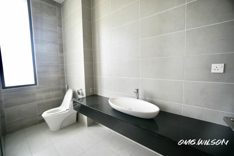 Rumah Banglo untuk Disewa di Telok Panglima Garang (Selangor) - Wilson Ng - Bathroom - PropertyGuru.com.my