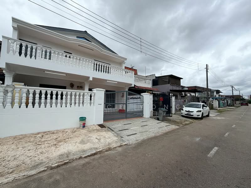 Bandar Selesa Jaya Skudai untuk Untuk Disewa - RM 2,200 /bulan, Mac 2026 - Exterior - PropertyGuru.com.my