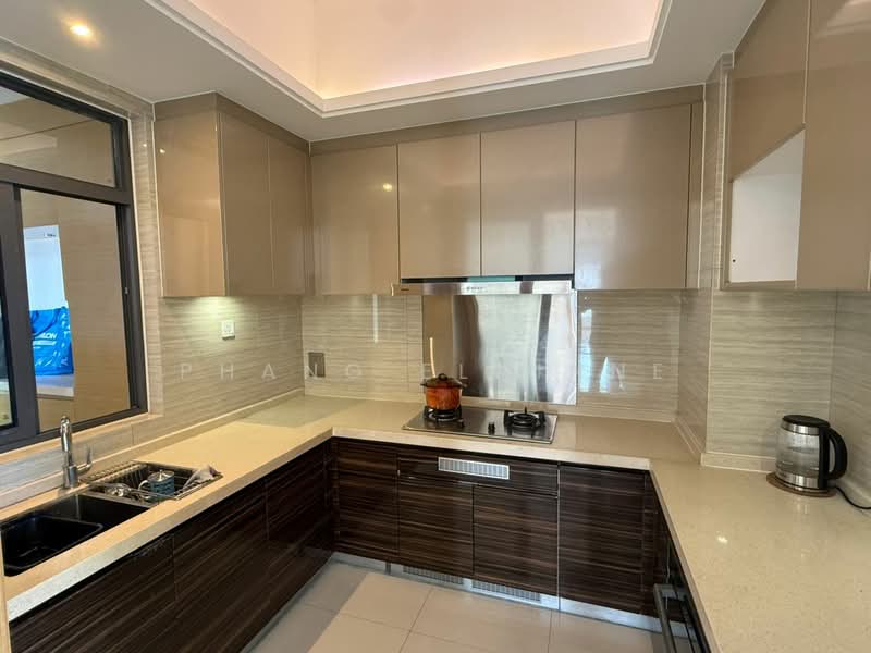 Service Residence for Sale at R&F Princess Cove Phase 1 - Phang Elainne - Kitchen - PropertyGuru.com.my