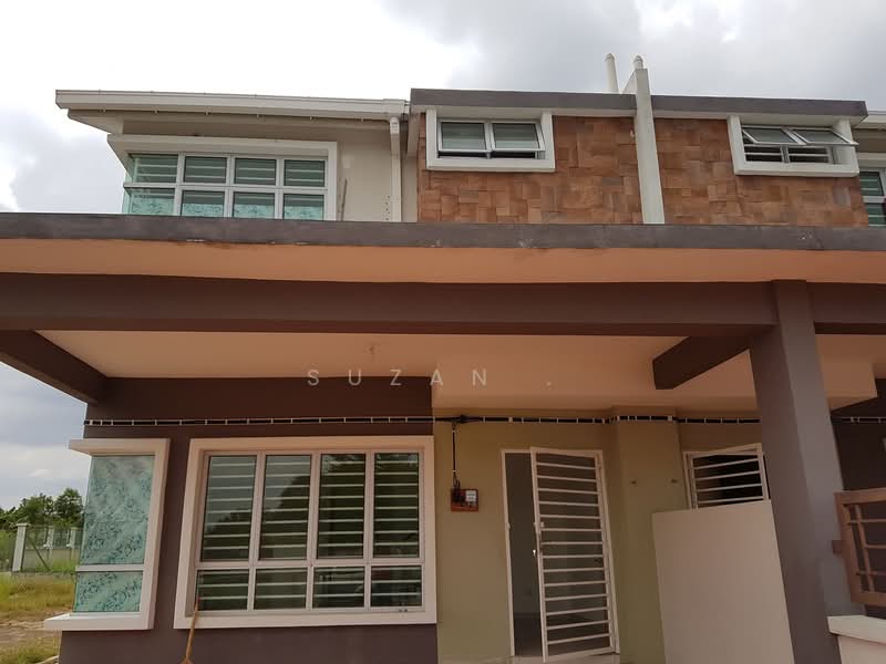 Part Furnished 2 Storey Terrace Corner Raflesia Taman Pelangi Semenyih 2 untuk Untuk Disewa - RM 1,400 /bulan, Mac 2026 - Exterior - PropertyGuru.com.my