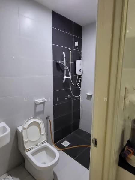 Apartment for Sale at Nusa Heights (Nusa Puncak) - Calley Chin - Bathroom - PropertyGuru.com.my