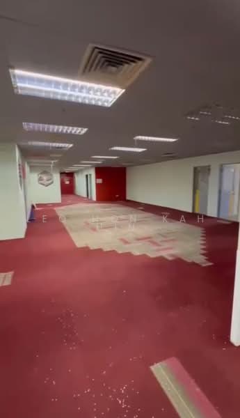 Office for Sale in Subang Jaya (Selangor) - Leo Hon Kah Hin - Corridor - PropertyGuru.com.my