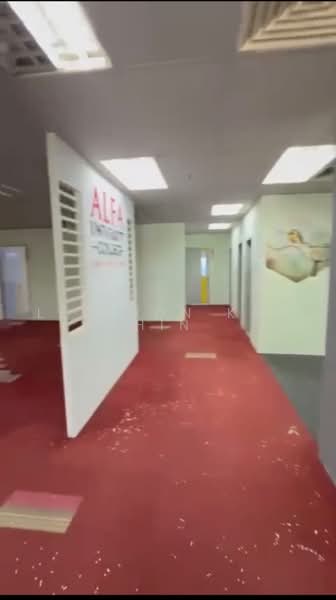 Office for Sale in Subang Jaya (Selangor) - Leo Hon Kah Hin - Corridor - PropertyGuru.com.my