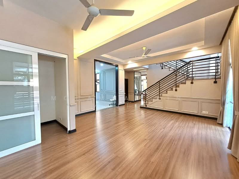 2-storey Terraced House for Sale in Bukit Jelutong (Shah Alam) - Mohammad Din Majid - Living Room - PropertyGuru.com.my