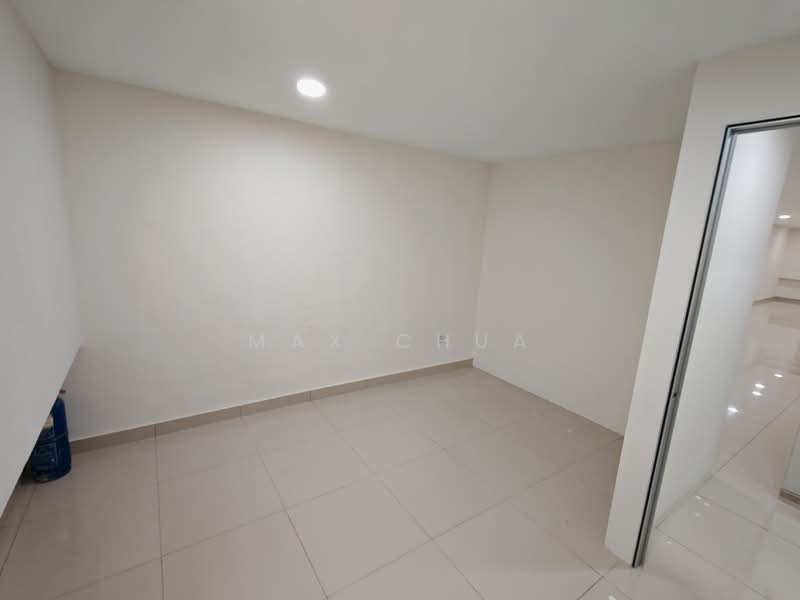 Shop for Rent in Taman United (Jalan Klang Lama (Old Klang Road)) - Max Chua - Interior - PropertyGuru.com.my