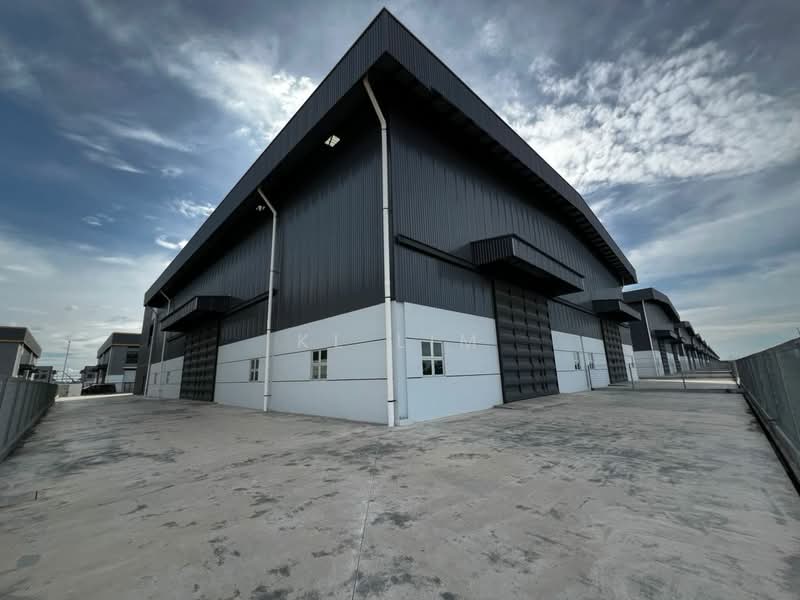 Factory for Rent in Kapar (Selangor) - KL Lim - Exterior - PropertyGuru.com.my