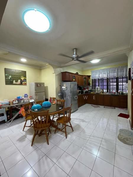 Taman Daya Tamans Dayas untuk Untuk Dijual - RM 1,100,000, Mac 2026 - Kitchen - PropertyGuru.com.my