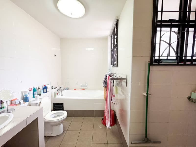 Semi-Detached House for Sale in Presint 15 (Putrajaya) - Ilman Nahri - Bathroom - PropertyGuru.com.my