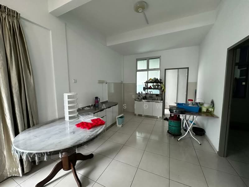 Cluster House for Sale in Taman Pulai Mutiara (Iskandar Puteri (Nusajaya)) - Eva Siow - Kitchen - PropertyGuru.com.my