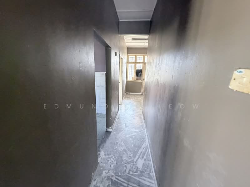 Bungalow for Sale in Rawang (Selangor) - Edmund CH Leow - Corridor - PropertyGuru.com.my