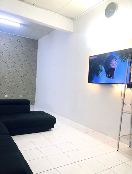 1-storey Terraced House for Sale in Taman Pinggiran Senawang (Sungai Gadut) - Ahmad Zikrul - Living Room - PropertyGuru.com.my
