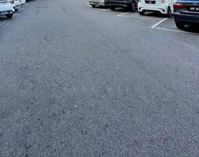 Shop for Sale in Austin Heights (Tebrau) - Reny Hee - Car Park - PropertyGuru.com.my