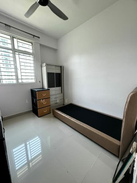 Condominium for Rent at All Seasons Park - Lim Keh Sin - Bedroom - PropertyGuru.com.my