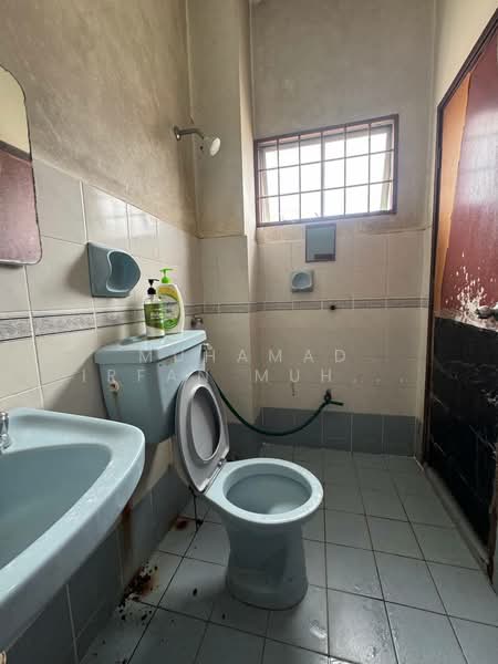2-storey Terraced House for Sale in Putra Heights (Subang Jaya) - Muhamad Irfan Muhamad Hafiz - Bathroom - PropertyGuru.com.my