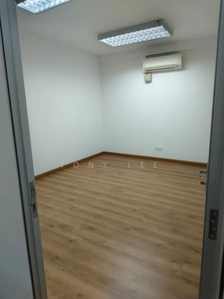 Shop for Rent in KL City Centre (Kuala Lumpur) - Tony Lee - Interior - PropertyGuru.com.my