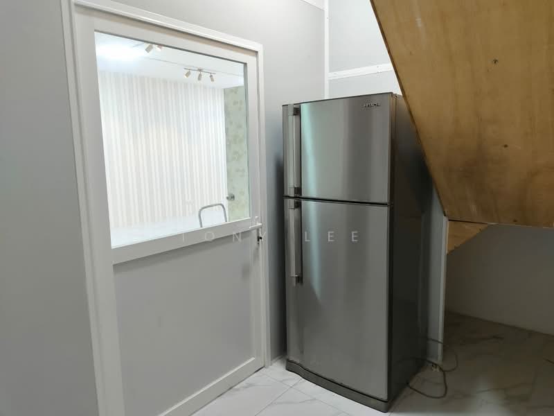 Shop for Rent in KL City Centre (Kuala Lumpur) - Tony Lee - Interior - PropertyGuru.com.my