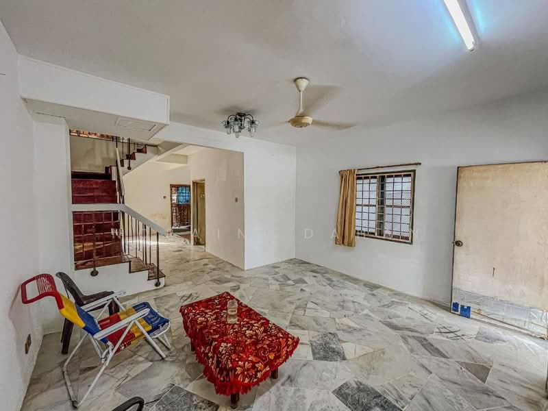 Double Storey Terrace Wawasan 3 Pusat Bandar Puchong. untuk Untuk Dijual - RM 618,000, Mac 2026 - Living Room - PropertyGuru.com.my