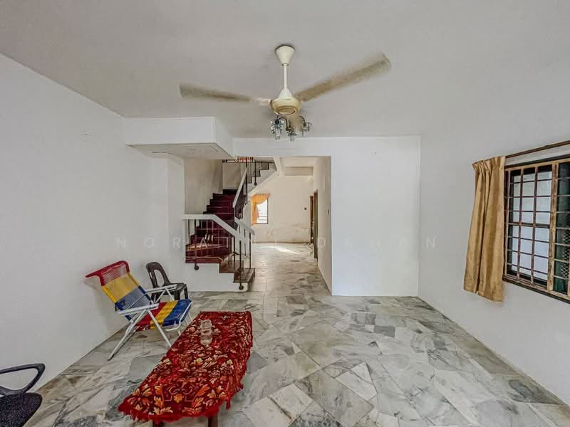 Double Storey Terrace Wawasan 3 Pusat Bandar Puchong. untuk Untuk Dijual - RM 618,000, Mac 2026 - Living Room - PropertyGuru.com.my