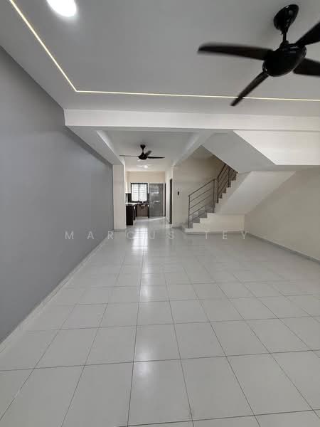 2.5-storey Terraced House for Sale in Taman Scientex Pasir Gudang (Pasir Gudang) - Marcus Tey - Living Room - PropertyGuru.com.my