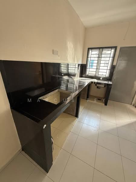 2.5-storey Terraced House for Sale in Taman Scientex Pasir Gudang (Pasir Gudang) - Marcus Tey - Kitchen - PropertyGuru.com.my