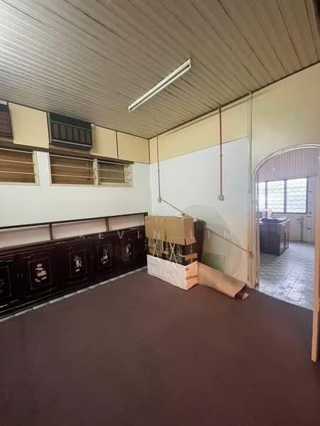 Single Storey Bungalow Shop Rent Jalan Gottlieb Main Road Georgetown untuk Untuk Disewa - RM 25,000 /bulan, Mac 2026 - Interior - PropertyGuru.com.my