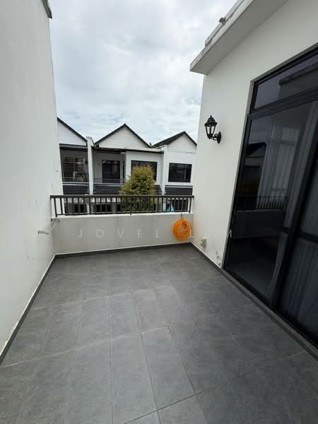 Rumah Teres 2 Tingkat untuk Dijual di Taman Ekoflora (Johor Bahru) - Jovel Lim - Balcony - PropertyGuru.com.my