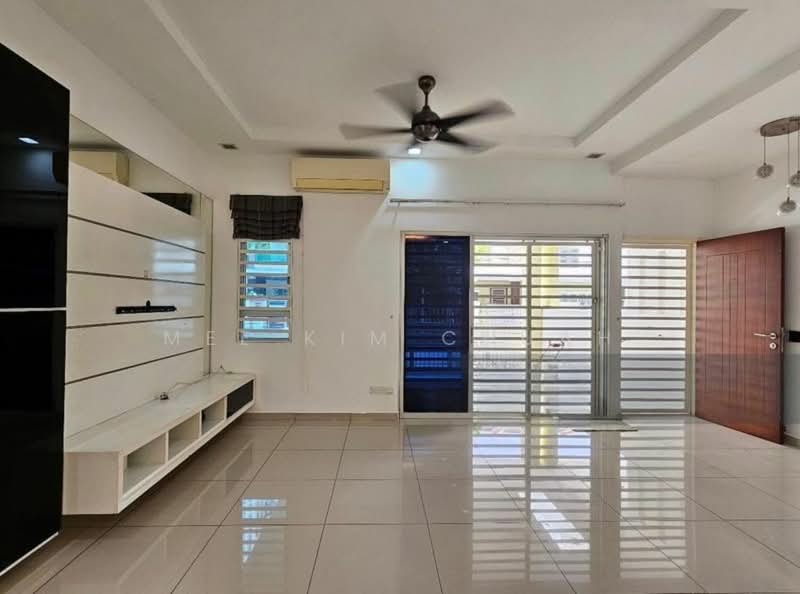 2-storey Terraced House for Sale in George Town (Penang) - Mee Kim Chuah - Living Room - PropertyGuru.com.my