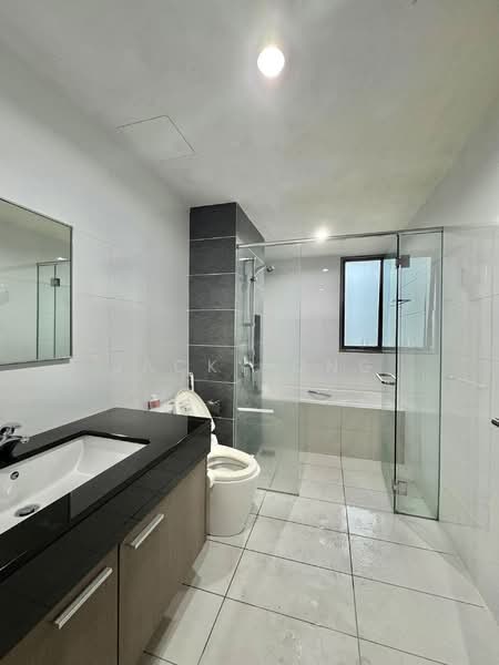 Ponderosa Lakeside Apartment untuk Untuk Disewa - RM 3,000 /bulan, Apr 2026 - Bathroom - PropertyGuru.com.my