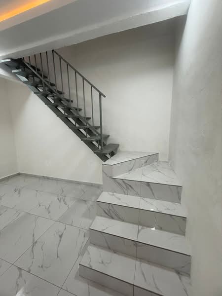 2-storey Terraced House for Sale in Taman Flora Jaya (Batu Pahat) - Marcus Tey - Interior - PropertyGuru.com.my