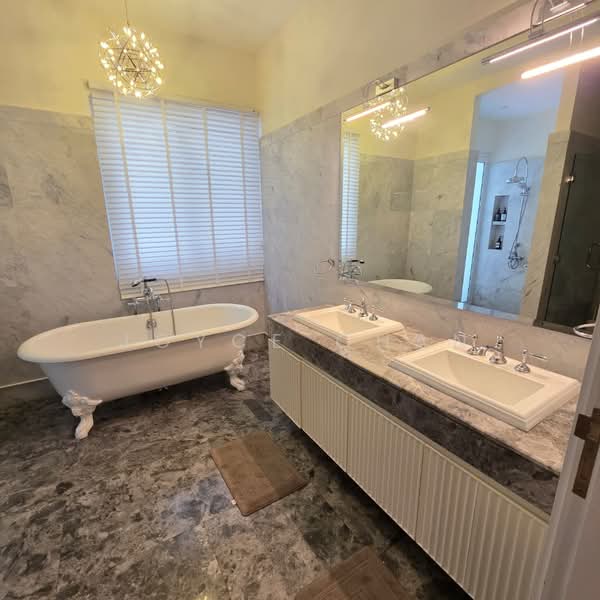 Semi-Detached House for Rent in Mont Kiara (Kuala Lumpur) - Joyce Chan - Bathroom - PropertyGuru.com.my