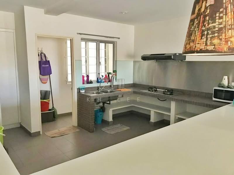 Condominium for Sale at Villa Flora - KH LEE - Kitchen - PropertyGuru.com.my