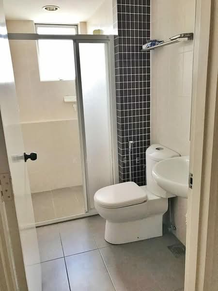 Condominium for Sale at Villa Flora - KH LEE - Bathroom - PropertyGuru.com.my