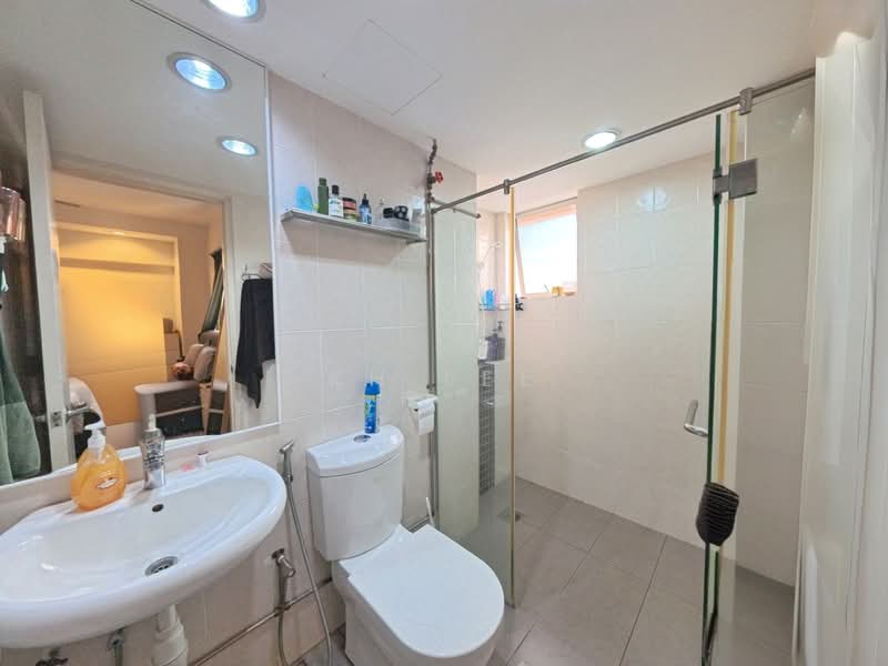 Condominium for Sale at Villa Flora - KH LEE - Bathroom - PropertyGuru.com.my