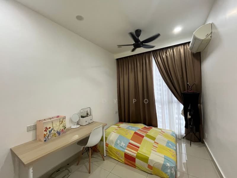 Service Residence for Sale at Meridin Bayvue Serviced Apartment - Jeddy Poh - Bedroom - PropertyGuru.com.my