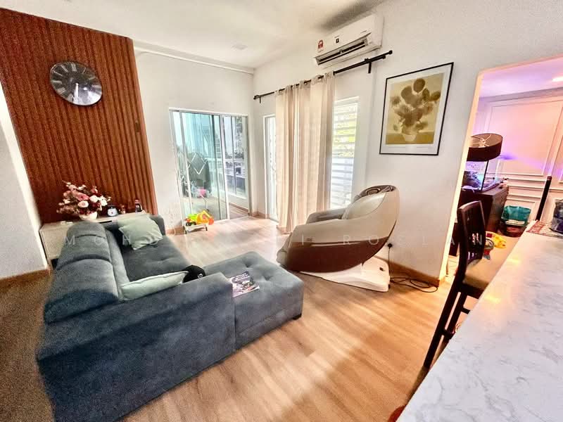 De Puncak Ukay, Ukay Perdana untuk Untuk Dijual - RM 1,200,000, Mac 2026 - Living Room - PropertyGuru.com.my