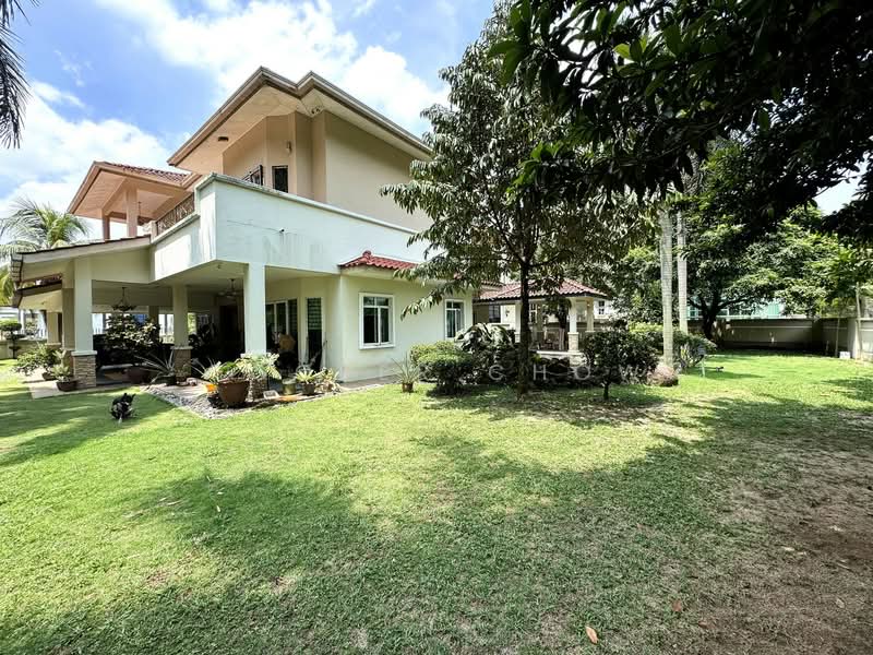 Bungalow for Sale in SS7 (Petaling Jaya) - Cooper Chow - Exterior - PropertyGuru.com.my