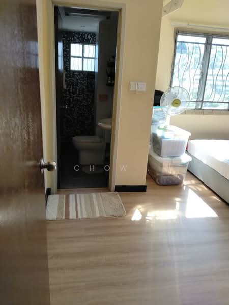 Condominium for Sale at Segar View Condominium - Chow . - Bathroom - PropertyGuru.com.my