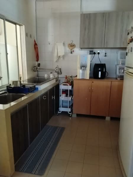 Condominium for Sale at Segar View Condominium - Chow . - Kitchen - PropertyGuru.com.my