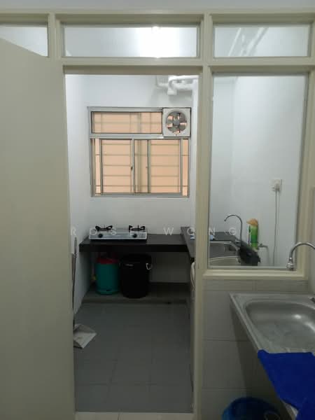 Condominium for Sale at Platinum Lake PV 16 - Rose Wong - Kitchen - PropertyGuru.com.my