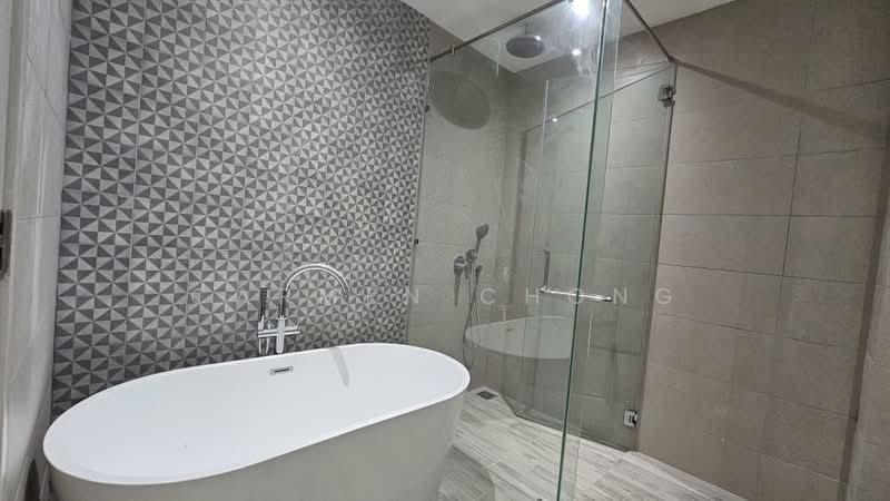 Hampton Height Damansara untuk Untuk Disewa - RM 2,500 /bulan, Mac 2026 - Bathroom - PropertyGuru.com.my