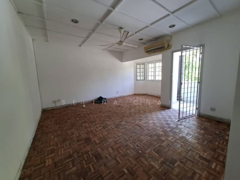 2-storey Terraced House for Sale in Kuala Lumpur (Kuala Lumpur) - Selina Chai - Living Room - PropertyGuru.com.my