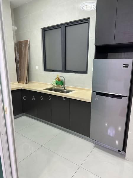 Bay Laurel @ Country Garden Danga Bay untuk Untuk Disewa - RM 3,000 /bulan, Apr 2026 - Kitchen - PropertyGuru.com.my