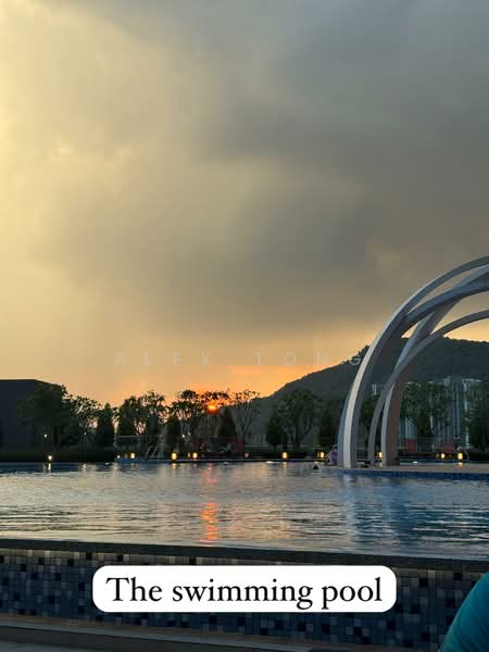 Trinity Wellnessa untuk Untuk Disewa - RM 2,800 /bulan, Apr 2026 - Pool - PropertyGuru.com.my