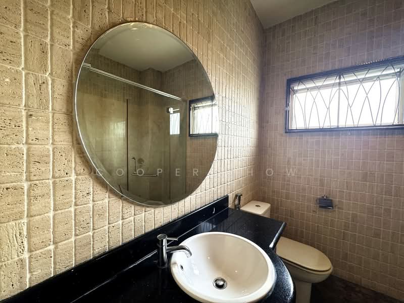 Bungalow for Sale in Kelana Jaya (Petaling Jaya) - Cooper Chow - Bathroom - PropertyGuru.com.my