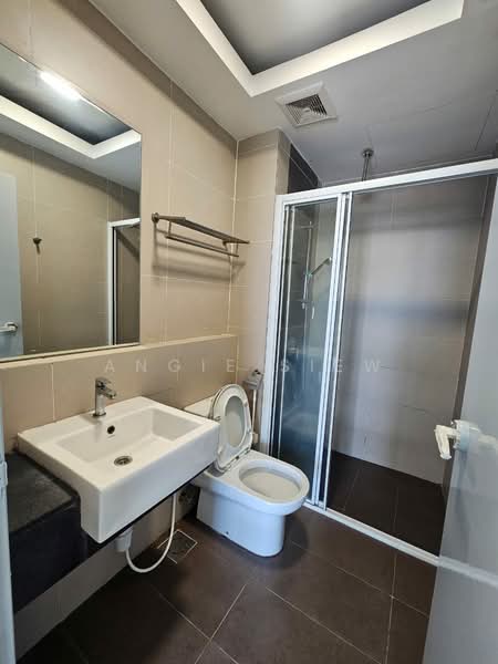 Glomac Centro Service Apartment untuk Untuk Dijual - RM 600,000, Mac 2026 - Bathroom - PropertyGuru.com.my