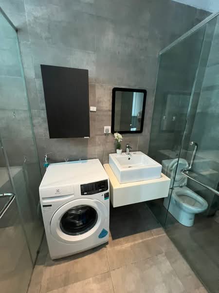 Servis Apartment untuk Disewa di H2O Residences - Yao Tan - Bathroom - PropertyGuru.com.my