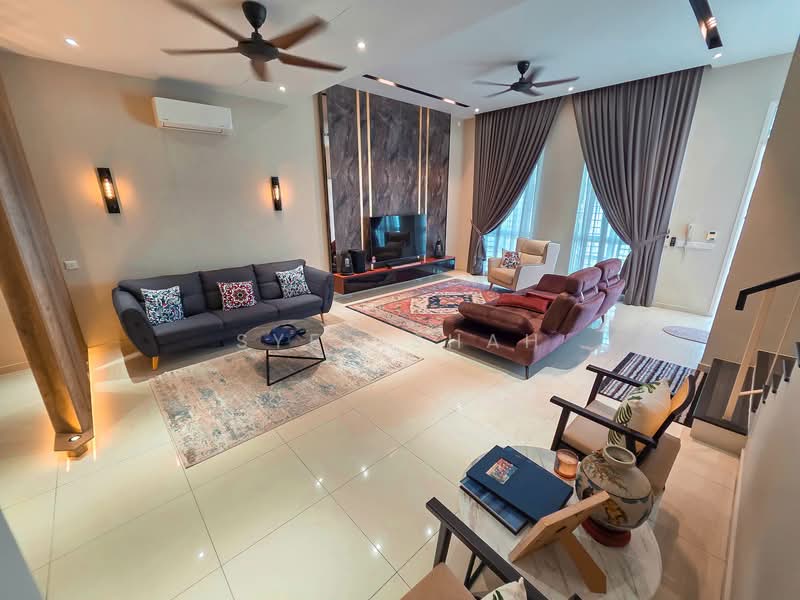 2-storey Terraced House for Sale in Semenyih (Selangor) - Syed Shah - Living Room - PropertyGuru.com.my